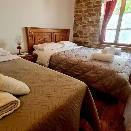 Hotel 4 Gjirokastër
