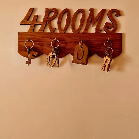 4 Hotel